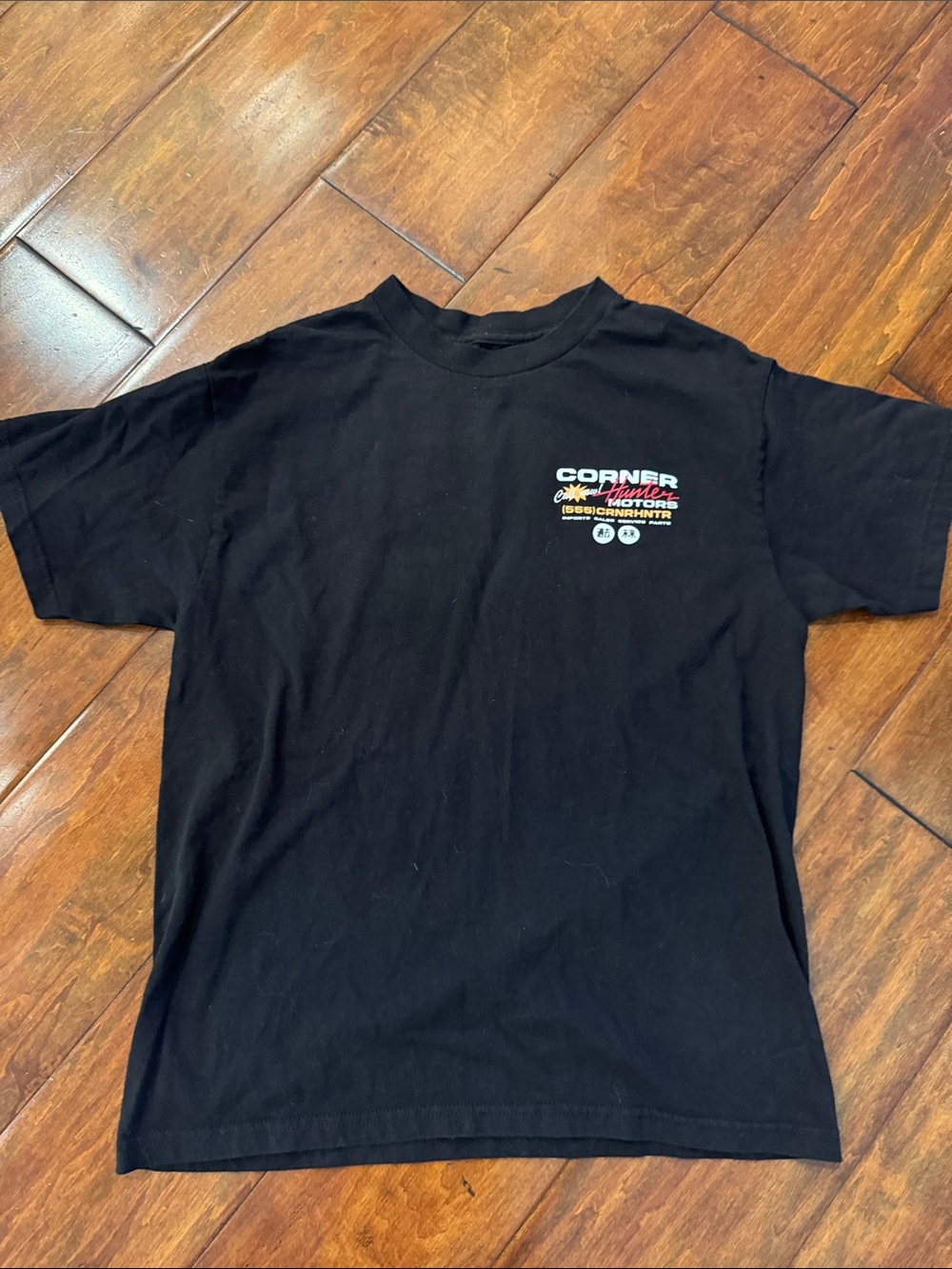 Corner Hunter Motors Men’s M  Graphic Tee